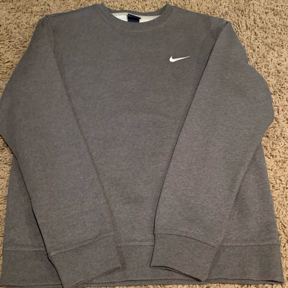 Nike sweatshirt